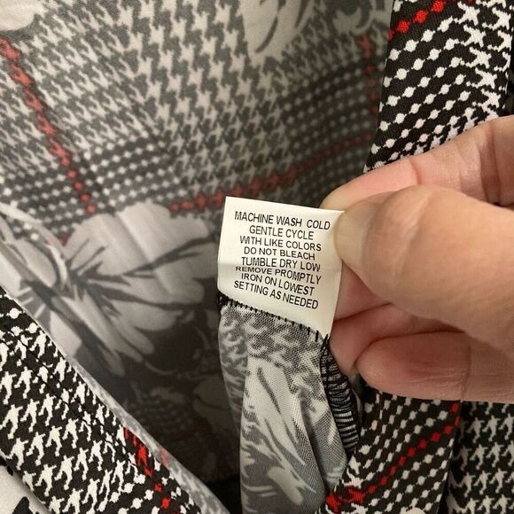 NY Collection Surplus V-neck Floral Houndstooth Sleeveless Jumpsuit women’s 2XP - Picture 9 of 9